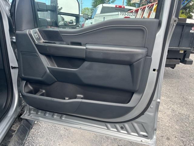 Photo of 2023 Iconic Silver Metallic Ford F-150