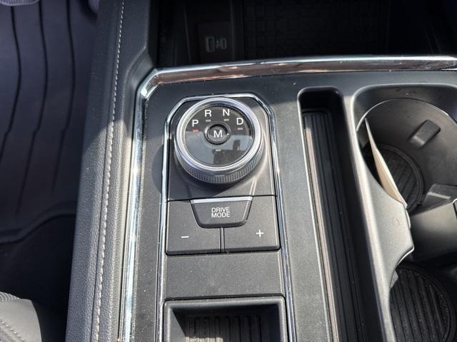 Photo of 2024 Jewel Red Metallic Ford Expedition