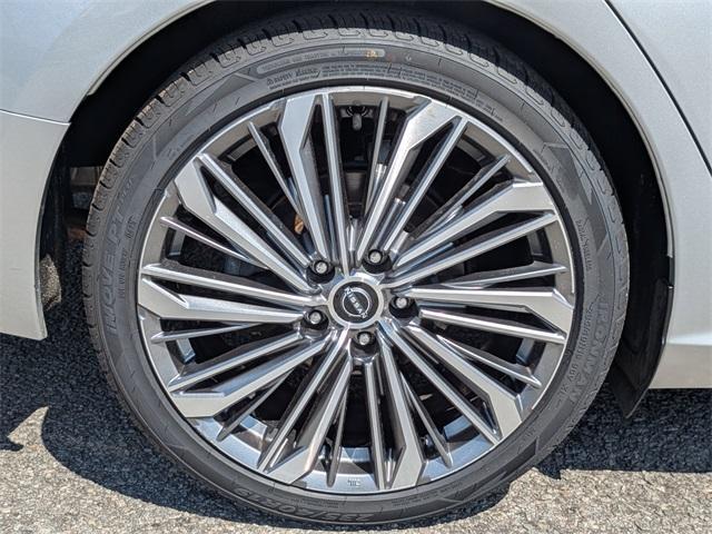 Photo of 2023 Brilliant Silver Metallic Nissan Altima