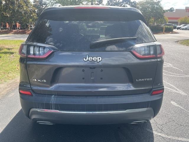 Photo of 2022 Granite Crystal Clearcoat Metallic Jeep Cherokee