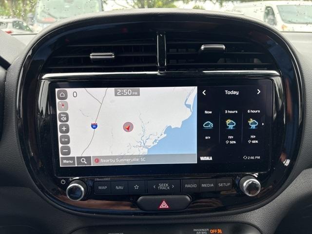Photo of 2025 Clear White / Black Roof Kia Soul
