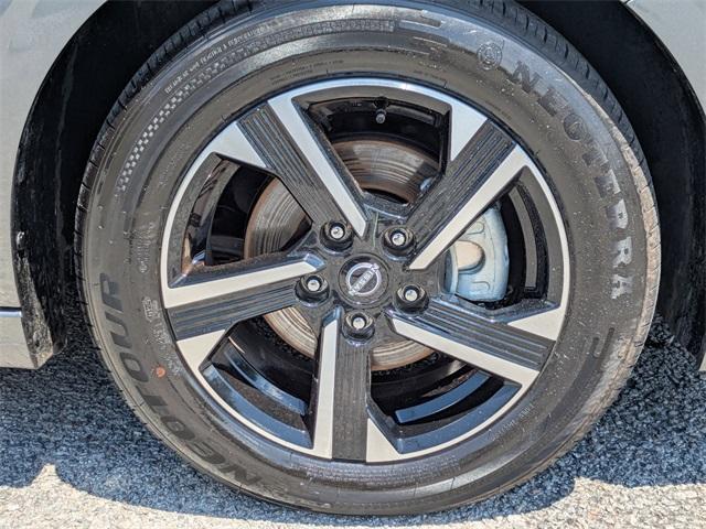 Photo of 2024 Gun Metallic Nissan Sentra