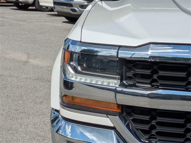 Photo of 2018 Iridescent Pearl Tricoat Chevrolet Silverado 1500