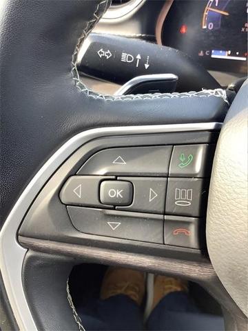 Photo of 2021 Bright White Clearcoat Jeep Grand Cherokee L