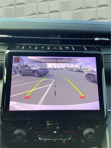 Photo of 2021 Bright White Clearcoat Jeep Grand Cherokee L
