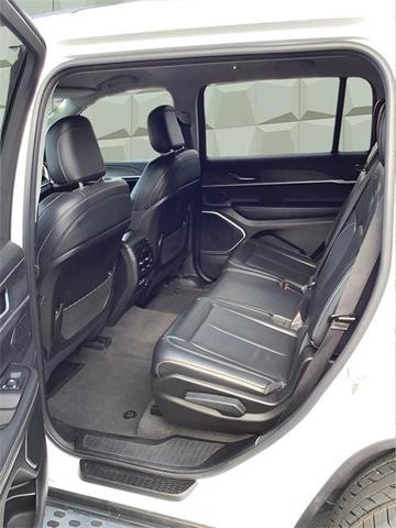 Photo of 2021 Bright White Clearcoat Jeep Grand Cherokee L