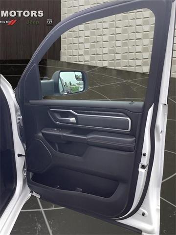 Photo of 2022 Bright White Clearcoat RAM 1500