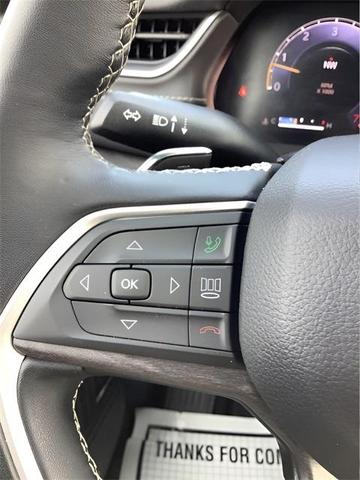 Photo of 2022 Velvet Red Pearlcoat Jeep Grand Cherokee