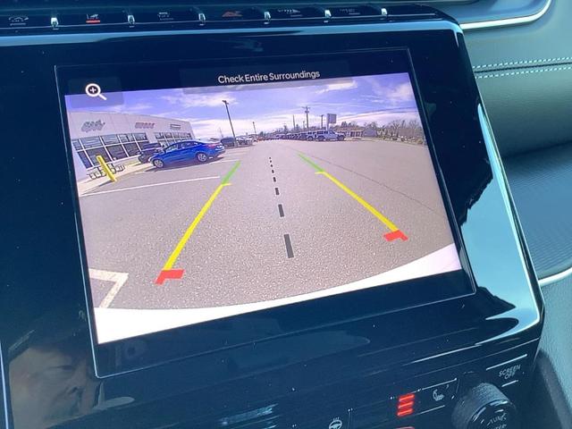 Photo of 2025 Bright White Jeep Grand Cherokee