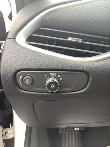 Photo of 2022 Summit White Chevrolet Malibu