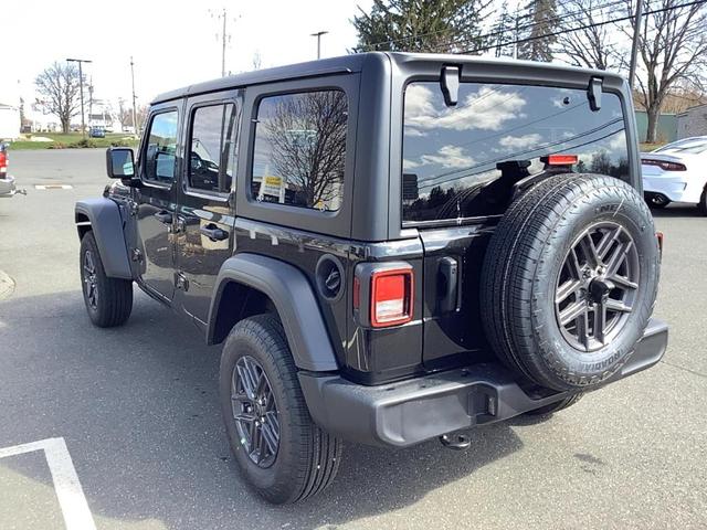 Photo of 2025 Black Jeep Wrangler
