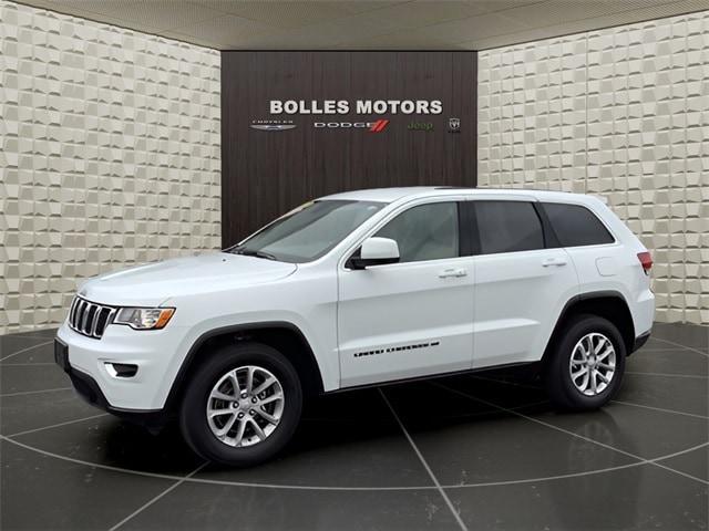 Photo of 2022 Bright White Clearcoat Jeep Grand Cherokee WK