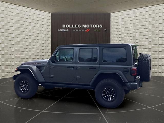 Photo of 2024 Granite Crystal Clearcoat Metallic Jeep Wrangler