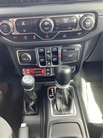 Photo of 2024 Granite Crystal Clearcoat Metallic Jeep Wrangler