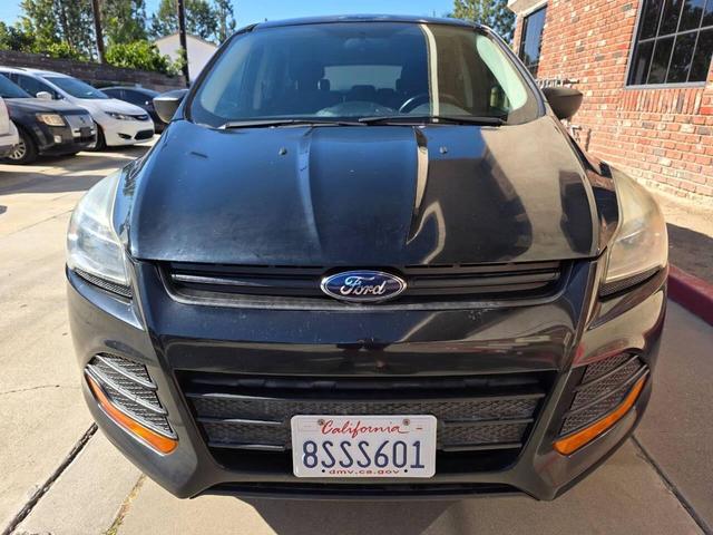 Photo of 2016 Shadow Black Ford Escape