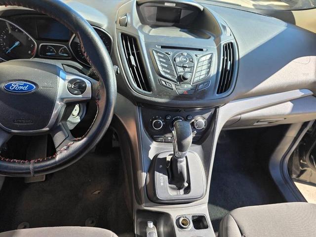 Photo of 2016 Shadow Black Ford Escape