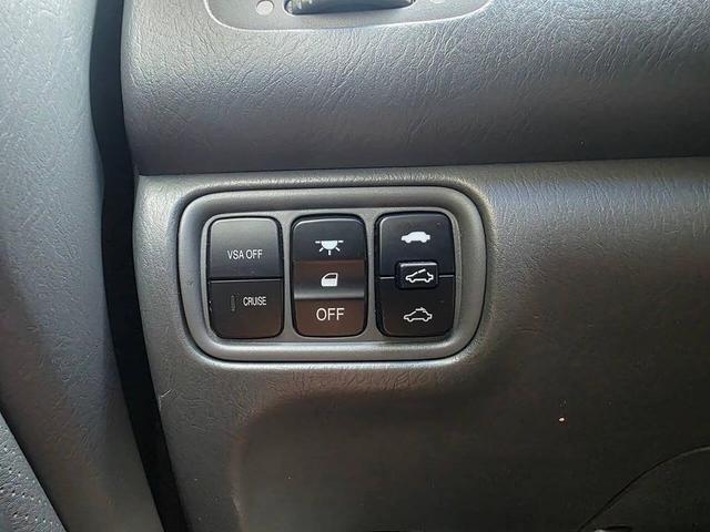 Photo of 2005 Sage Brush Pearl Honda Pilot