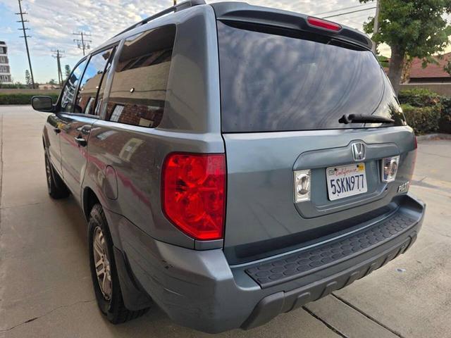 Photo of 2005 Sage Brush Pearl Honda Pilot