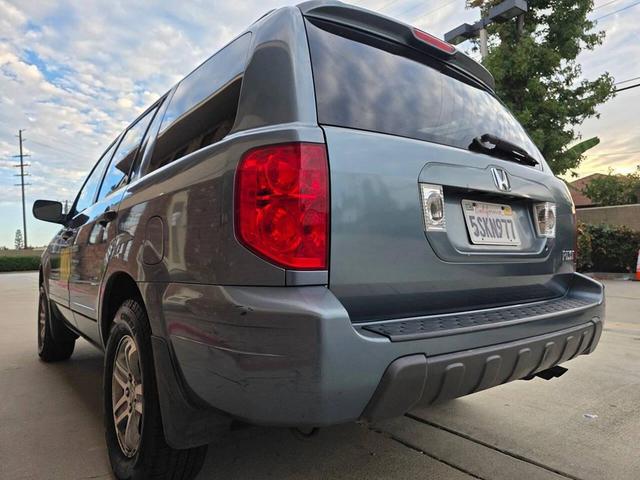 Photo of 2005 Sage Brush Pearl Honda Pilot