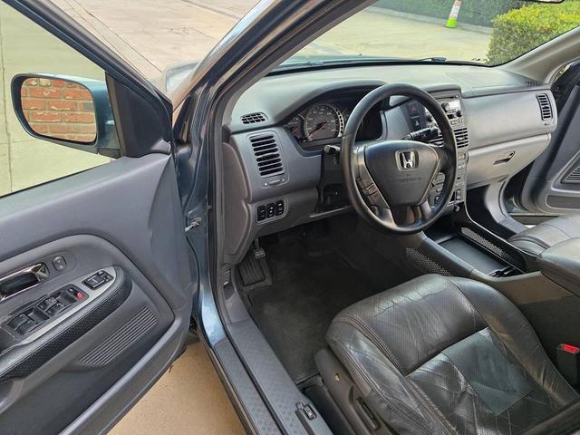 Photo of 2005 Sage Brush Pearl Honda Pilot