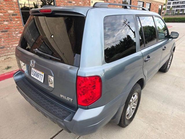 Photo of 2005 Sage Brush Pearl Honda Pilot