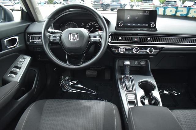 Photo of 2022 Platinum White Pearl Honda Civic