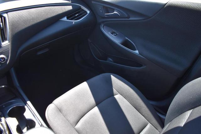 Photo of 2023 Summit White Chevrolet Malibu