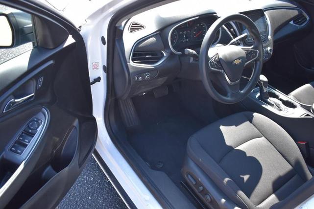 Photo of 2023 Summit White Chevrolet Malibu
