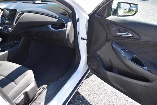 Photo of 2023 Summit White Chevrolet Malibu