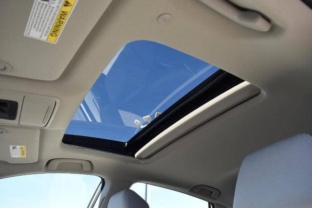 Photo of 2025 Platinum Honda Accord