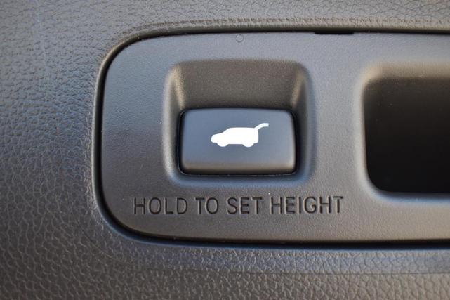 Photo of 2026 Crystal Black Pearl Honda CR-V Hybrid