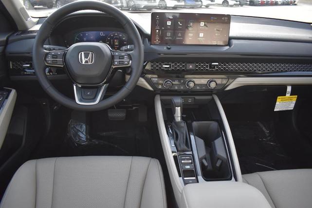 Photo of 2025 Platinum Honda Accord Hybrid