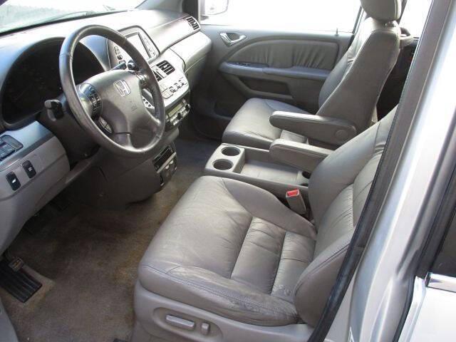 Photo of 2010 Alabaster Silver Metallic Honda Odyssey