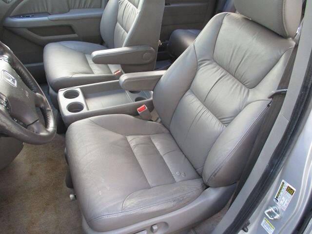 Photo of 2010 Alabaster Silver Metallic Honda Odyssey