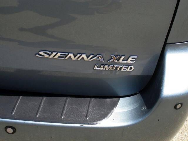 Photo of 2004 Blue Mirage Metallic Toyota Sienna