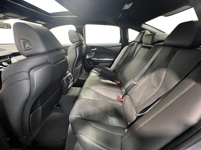 Photo of 2025 LUNAR SILV MET Acura TLX