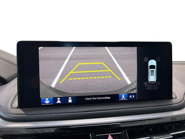 Photo of 2025 LIQUID CARBON M Acura MDX