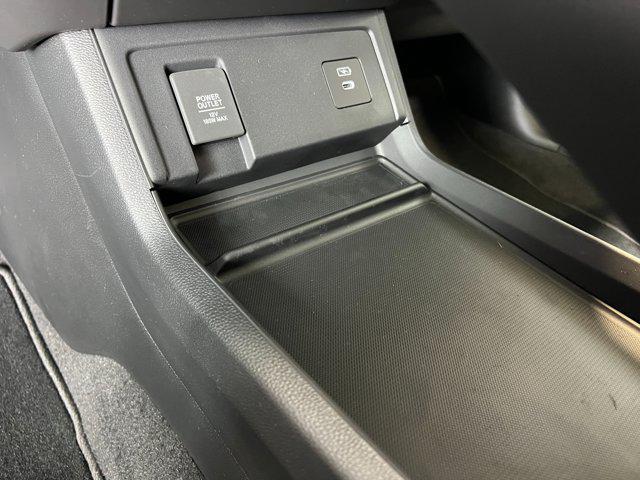 Photo of 2025 LIQUID CARBON M Acura RDX