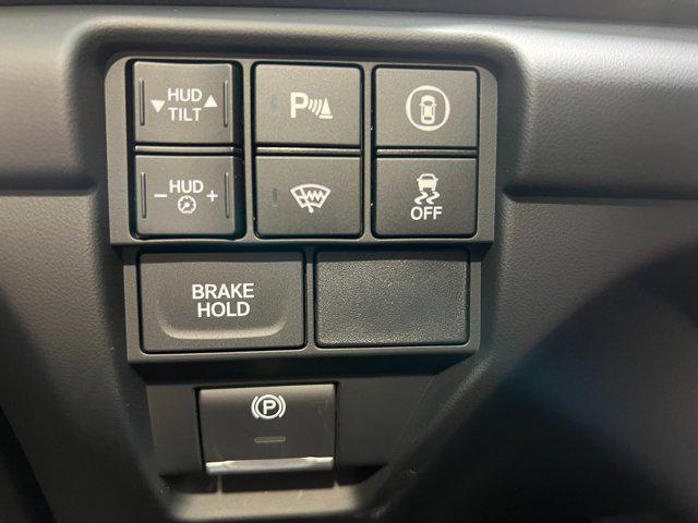Photo of 2025 LIQUID CARBON M Acura RDX
