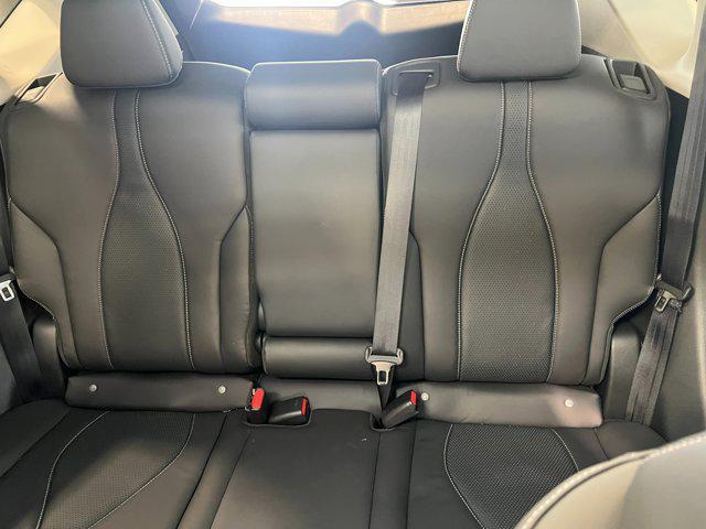 Photo of 2025 LIQUID CARBON M Acura RDX