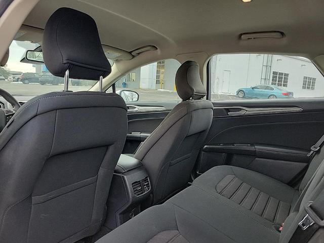 Photo of 2019 Silver Ford Fusion