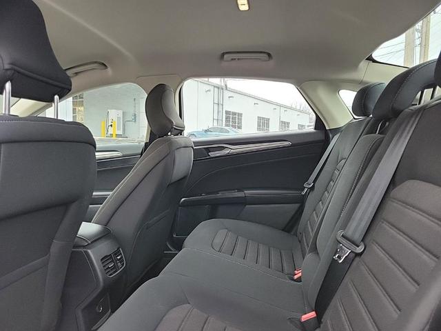 Photo of 2019 Silver Ford Fusion