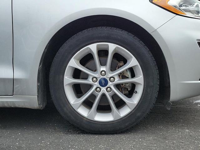 Photo of 2019 Silver Ford Fusion
