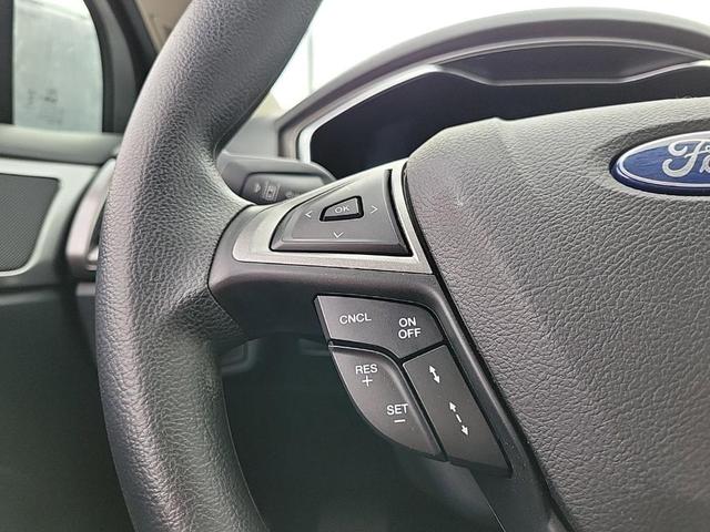 Photo of 2019 Silver Ford Fusion