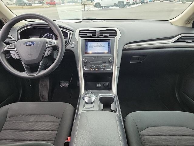 Photo of 2019 Silver Ford Fusion