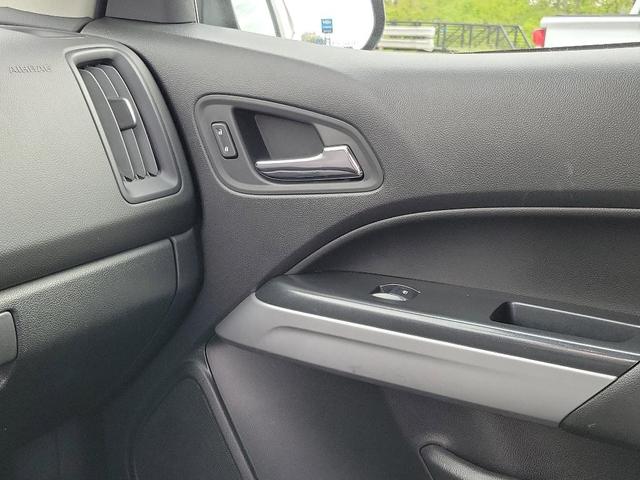 Photo of 2018 Gray Chevrolet Colorado