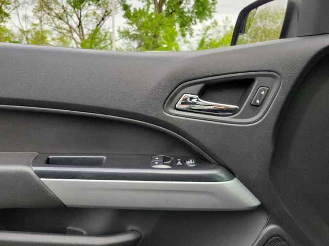 Photo of 2018 Gray Chevrolet Colorado