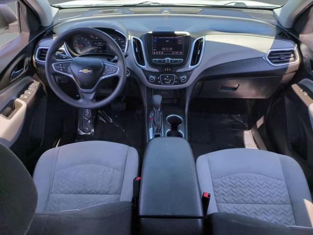 Photo of 2022 Summit White Chevrolet Equinox