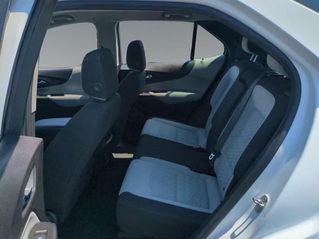 Photo of 2022 Summit White Chevrolet Equinox