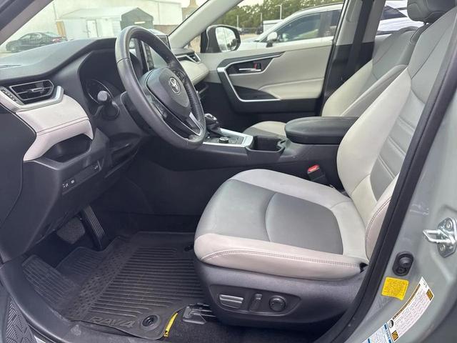 Photo of 2022 Lunar Rock Toyota RAV4 Hybrid